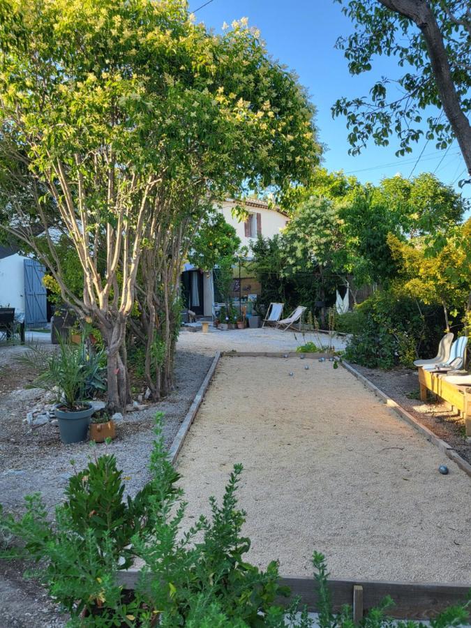 Studette Independante Et Coquette Avec Terrasse Sur Jardin Appartamento *